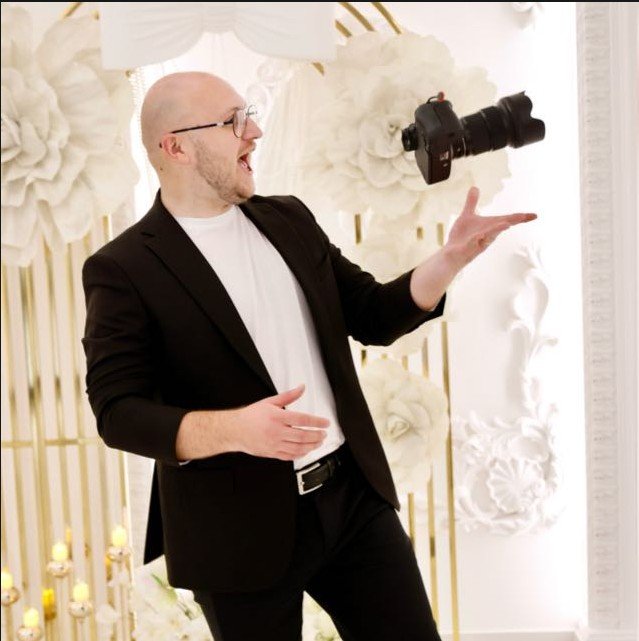 Portret al fotografului